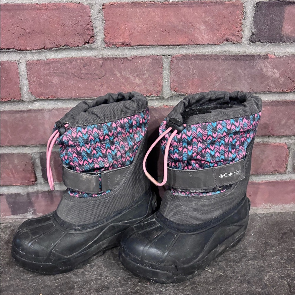 Girls Columbia winter boots
